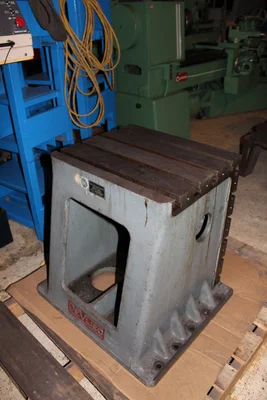 DeVlieg 22" x 26" x 25" Angle Support Table