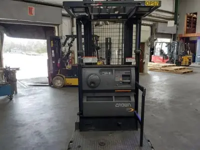USED 2019 CROWN SP4050-30