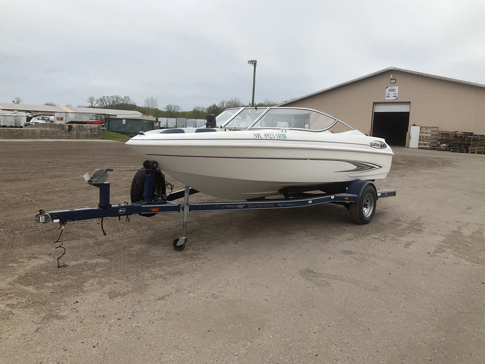 USED 2001 GLASTRON SX-175