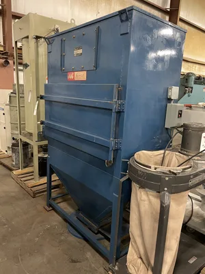 AAF ARRESTALL SIZE 1200 Self-Contained Dust Arrestor
