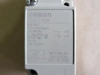 NEW OMRON D4A-1104N