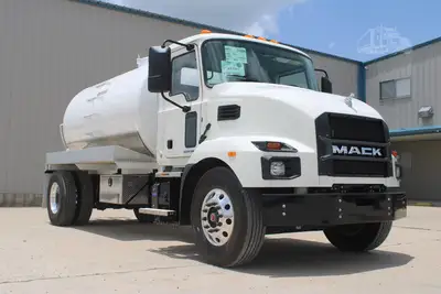 New | in-Stock 2026 MACK MD6 Septic/Sewer/Vacuum Trucks Texas US | Roll Off Truck World #1491901