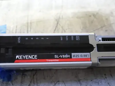 NEW KEYENCE SLV88H