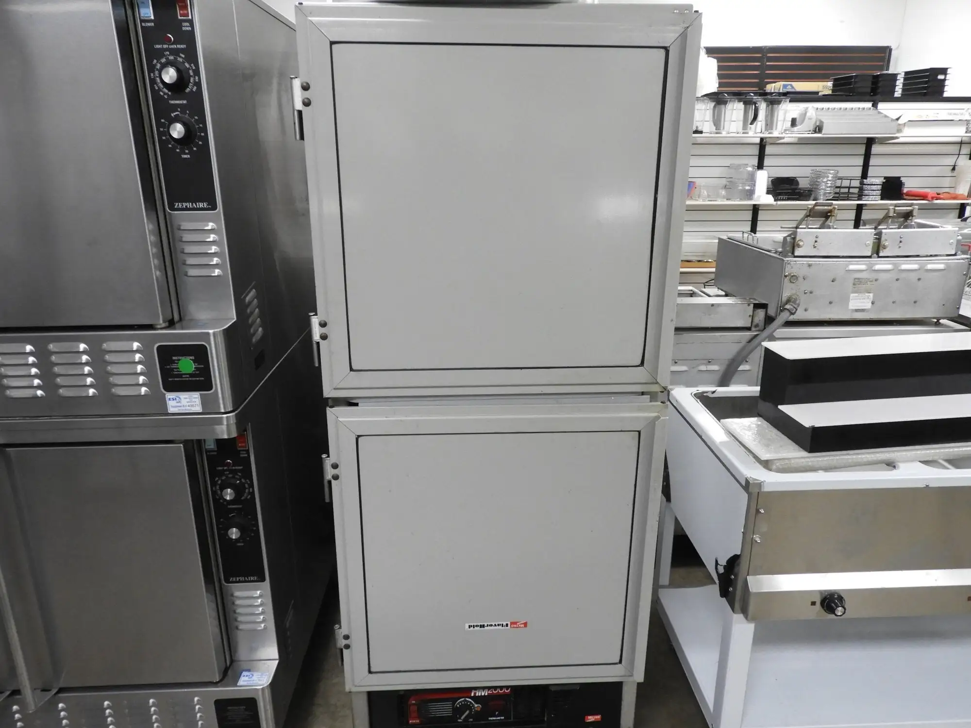 Used Metro Used Metro C199-HM2000 Heated Humidified 18 Pan Holding Cabinet Food Warmer 120V Hot Food Warming, Holding, & Transport Cabinets Illinois US | Falcon Restaurant Supply #1376463