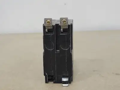 USED SQUARE D QOB215