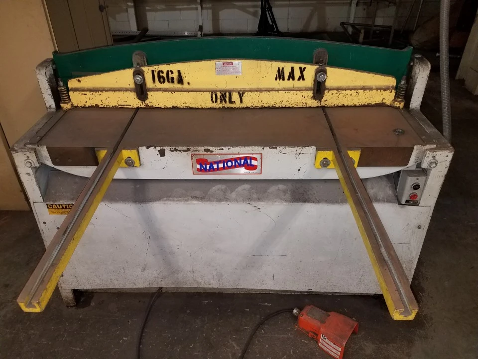 National NH-5216 Hydraulic Sheer 16 Ga, 52.5" Width
