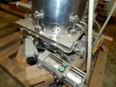 Carr P-12 Powerfuge Separation System, Titanium.