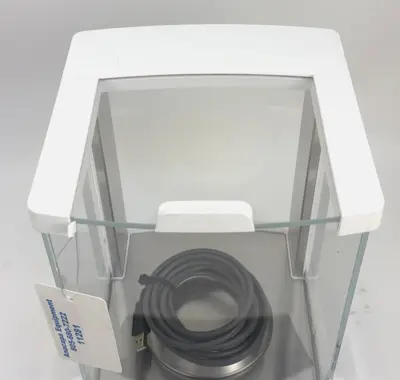 USED Sartorius Secura 124-1s