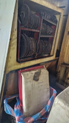 MOSCOW Universal Thread Grinder, in working condition, visible under power