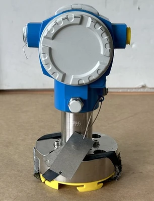 NEW ENDRESS + HAUSER PMC71-4J131/101