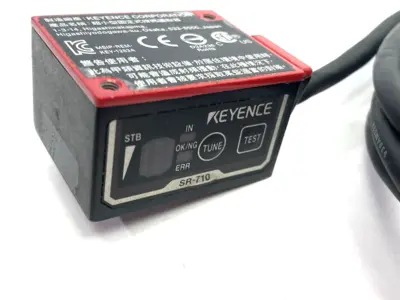 USED KEYENCE ULTRA COMPACT FIXED TYPE CODE READER, MIDDLE RANGE TYPE