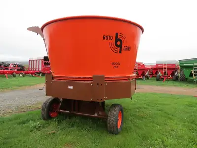 New | in-Stock 2025 ROTO GRIND 760 Bale Choppers - Feeders Pennsylvania US | Zimmerman Farm Service #1410006