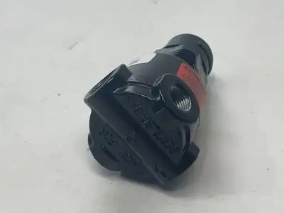 14R111FCL020 | Parker  Pneumatic Regulator 1/4" NPT Ports 300psi Max Pressure - New Other