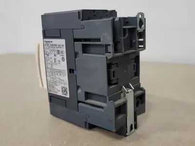 USED SCHNEIDER ELECTRIC LRD365