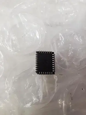 Programmable Array ST M27C51270C1