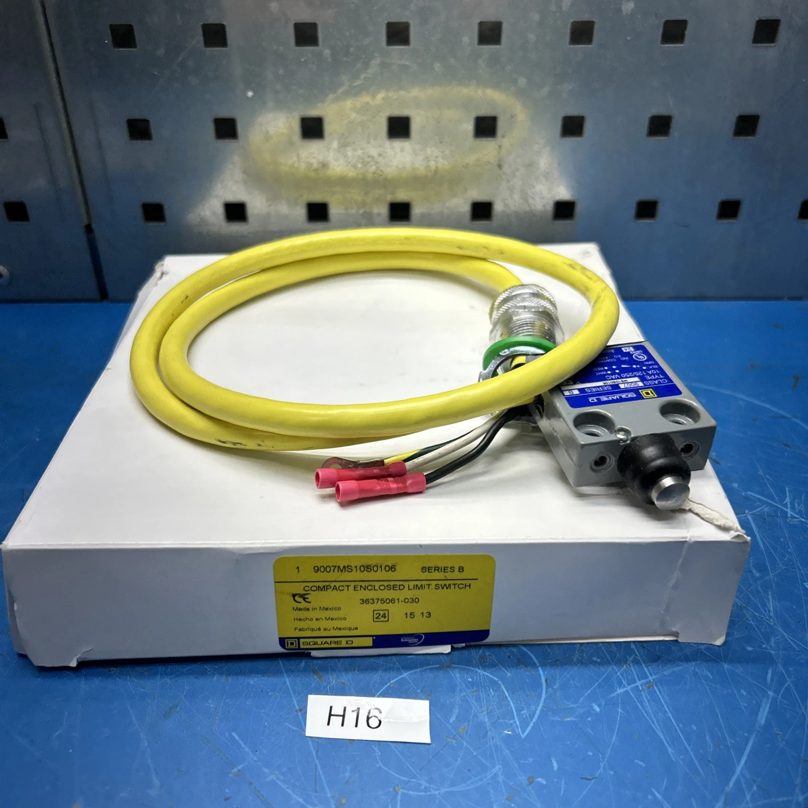 NEW Square D 9007MS10S0106