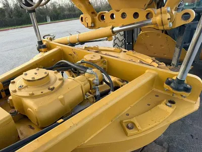 2015 Caterpillar 140M3