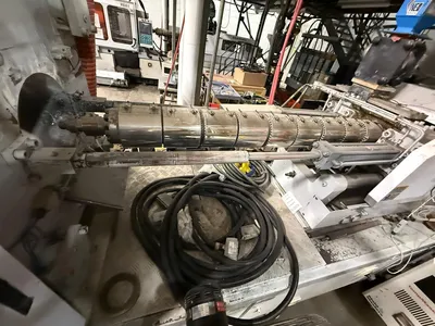 2012 HUAHONG HR320PE Injection Molding Machines | ListingHippo (19)