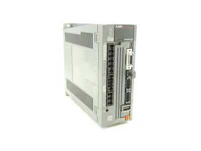 Mitsubishi MR-J4-100B AC Servo Drive 1kW 200-240V 3Ph MELSERVO J4