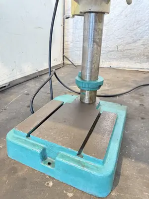 USED CLAUSING 2276
