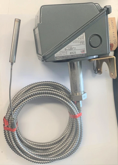 UE United Electric 8521 F300-7BS Temperature Switch, 0-400 deg F, NEMA 4X [New]