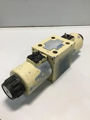 USED MANNESMANN REXROTH 4WE10J32CG24N9K4