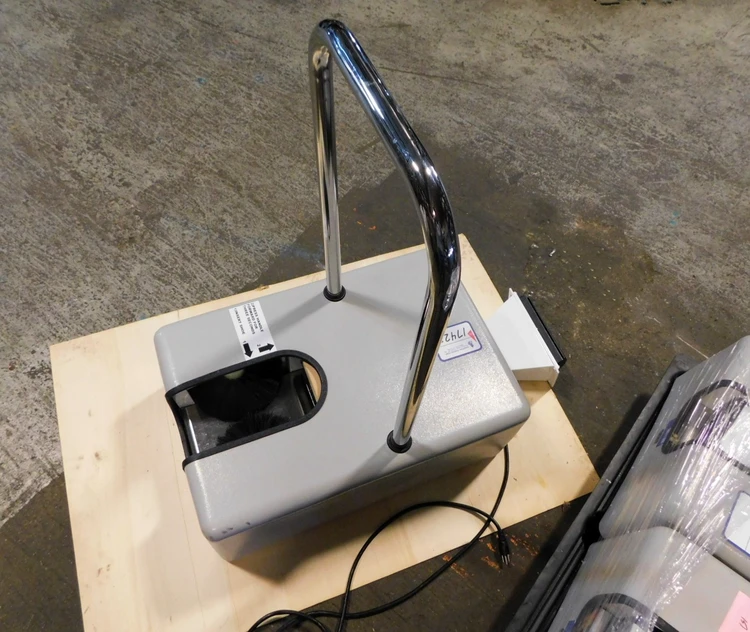 Used ADVANCED SHOE CLEANER 1600 VA Washers | Champion Trading Corporation #424762