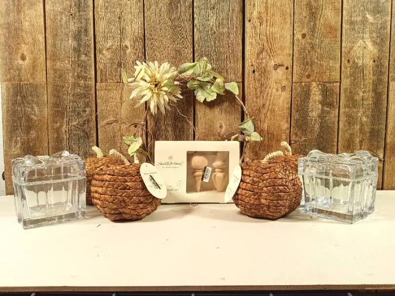 Lot of Decor