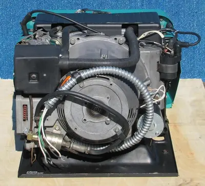 Onan Commercial 6500 Watt RV Gasoline Generator 120/240V Output 1784 Hours