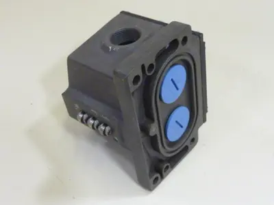 USED BALLUFF BNS 819-D03-R12-100-10-FD