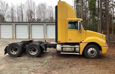 Used 2015 FREIGHTLINER FLD12064ST Misc Trucks Illinois US | Mitsubishi HC Capital America #163935