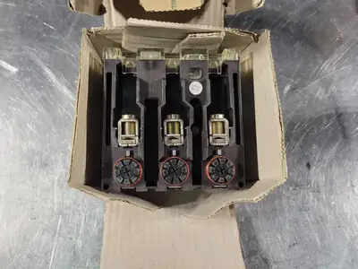 NEW MOELLER ZM6-60-800-OBI-CNA