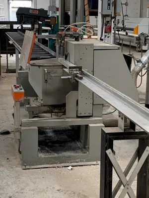 420 mm Blade Dia., Elumatec Upcut Non-Ferrous Semi-Automatic Circular Saw, Model MGS-105