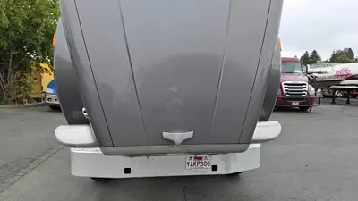 USED 2020 PETERBILT 567