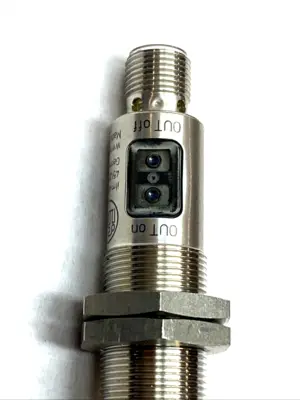 USED IFM ELECTRONIK PHOTOELECTRIC SENSOR M18 DIFFUSE REFLECTION