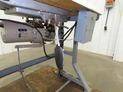 Singer 457 Industrial Sewing 3-step Zig Zag Rotary Take-up Machine 220VAC 3Ph