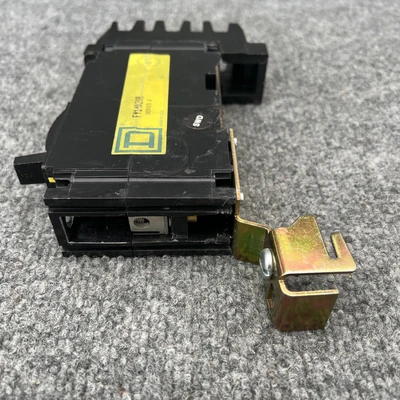 Used Square D ["FY14020", "FY14020A", "FY14020B", "FY14020C"] Circuit Breakers California US | Davliegogo LLC #1705862
