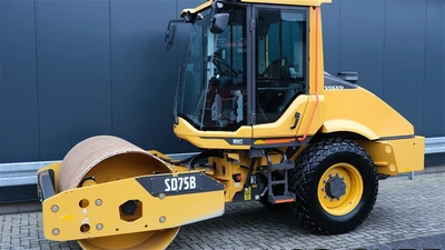 USED 2023 Volvo SD75