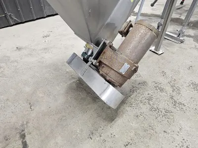 Used Rietz Screw Conveyor, 8.5” diameter x 132” long, 304 Stainless Steel