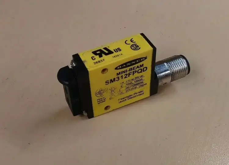 Used Banner Engineering SM312FPQD Photoelectric Sensors South Carolina US | Palmetto Automation #1293900