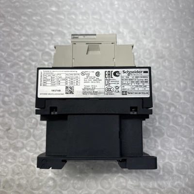 NEW Schneider LC1D18G7