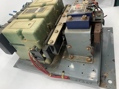 Furnas Size 5 Starter  14KF32AA, 200HP, 300A, 600V, Dual Volt Co