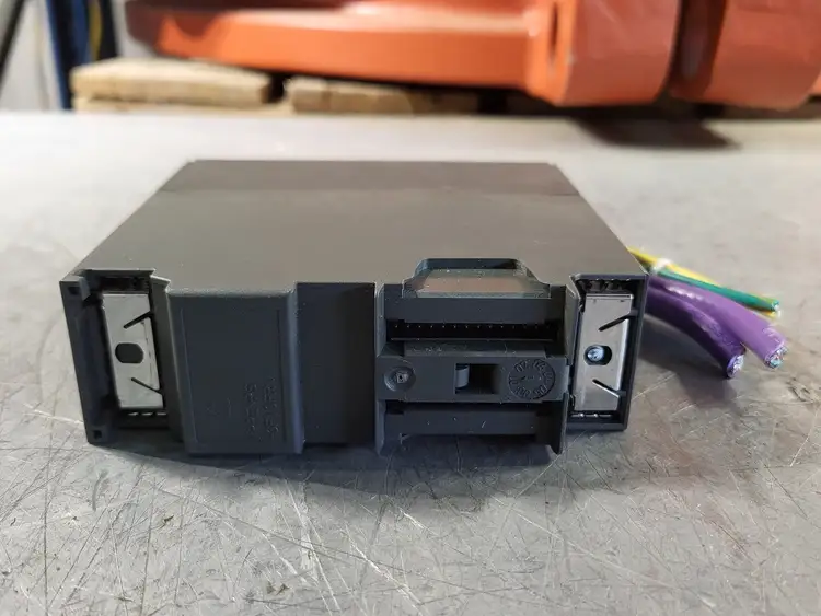 Used SIEMENS 6ES7 153-2BA00-0XB0 Misc Electrical & Power Parts British Columbia CA | Lenmark #254312