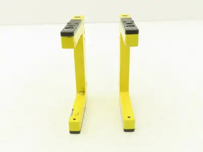 Banner SLM80P6Q Fork Slot Proximity Sensor Fixed-Distance 80mm Width  Lot of 2