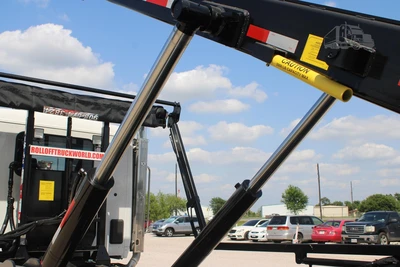 New | in-Stock 2027 PETERBILT 548 Rolloff Trucks Texas US | Roll Off Truck World #1492013