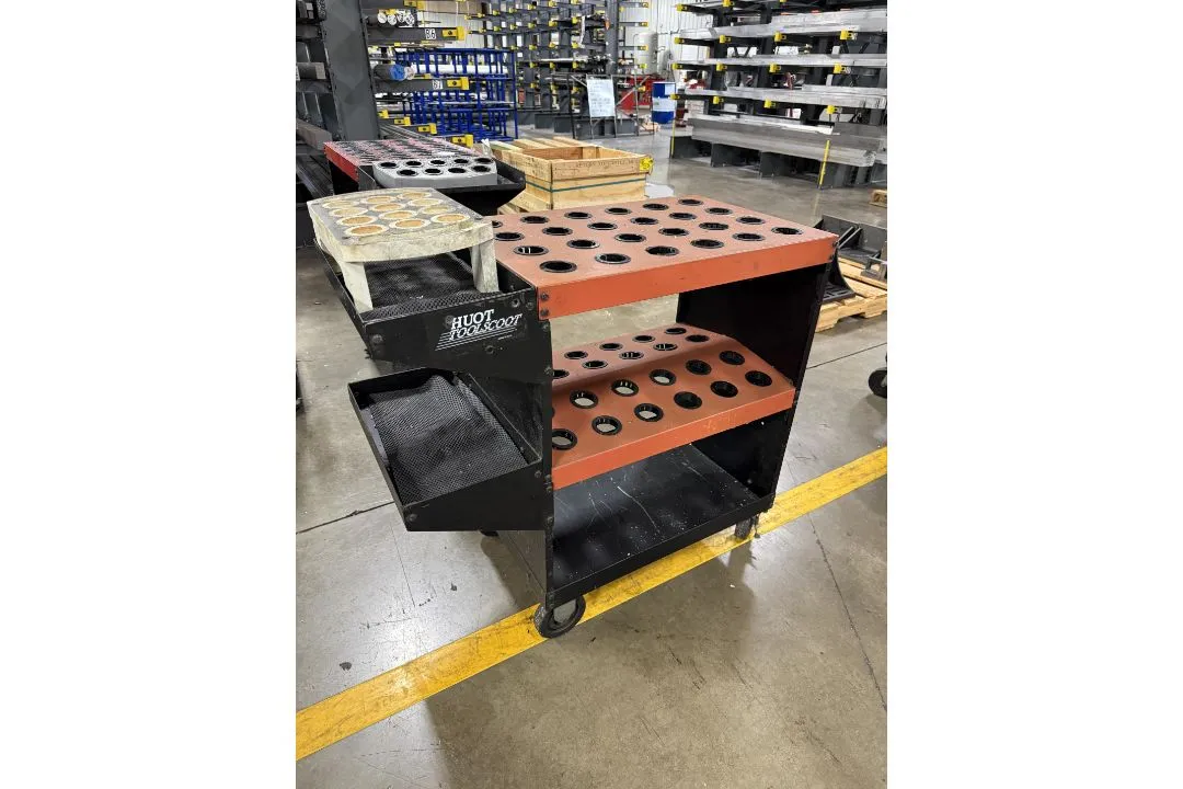 Used _UNKNOWN_ _UNKNOWN_ Tool Carts Utah US | KD Auctions #1549245