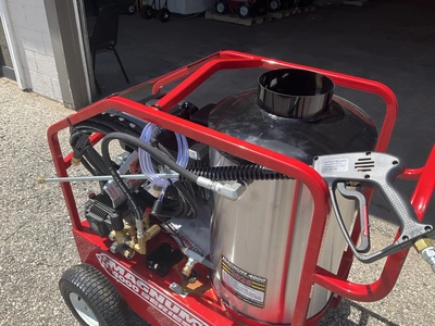 Used MAGNUM 4000 SERIES GOLD Pressure Washers Michigan US | Miedema Asset Management Group #1341093