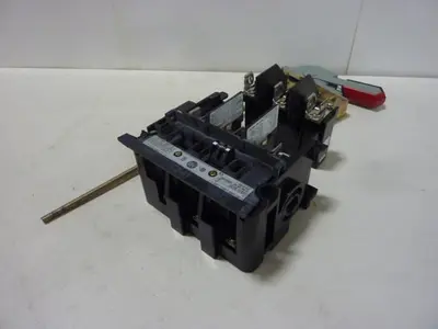 USED ALLEN BRADLEY 1494V-DS30 SER A