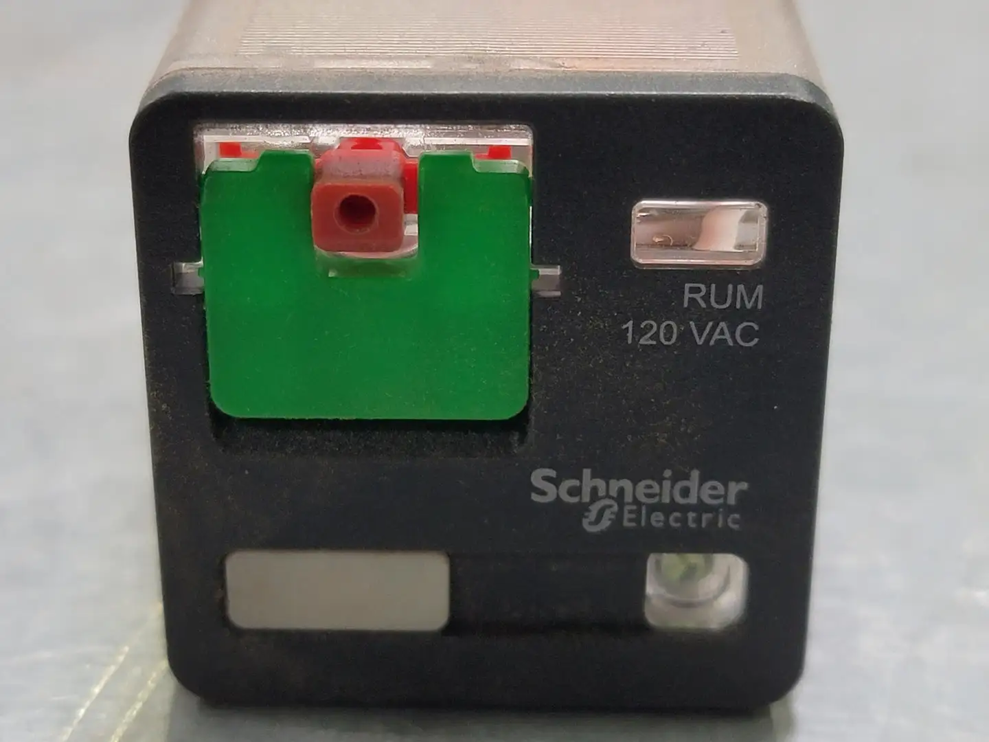 NEW SCHNEIDER ELECTRIC RUMC22F7