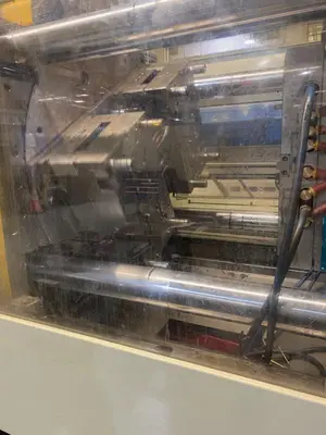 2016 TOSHIBA ECM240NV30-2Y-2Y 2-COLOR Injection Molding Horizontal/Vertical | Machinery Network (4)